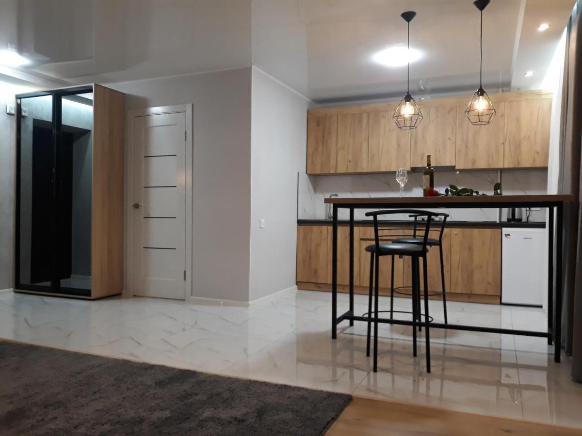 Апартаменты На Проспекте Почтовый Krivói Rog Exterior foto